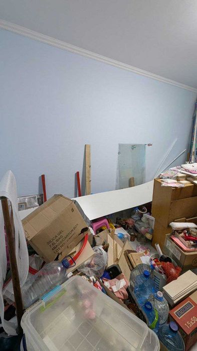 Продається 4-ох кімнатна квартира по вулиці Хоткевича