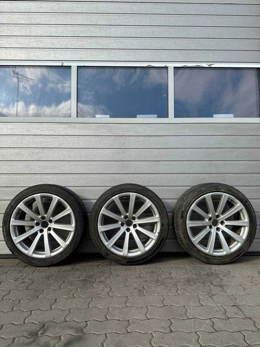 Шини, диски, колеса 255/40ZR19 5N0601025K ET33 9JX19H2