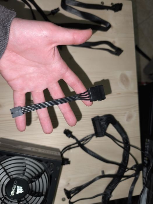 Fonte de alimentação Corsair TX 750 M