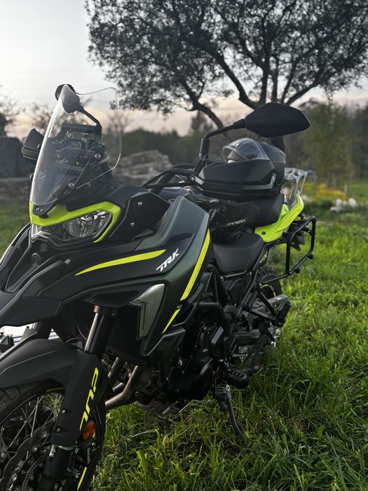 Mota Benelli TRK702X