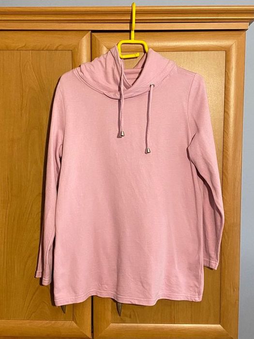 Różowa bluza basic
