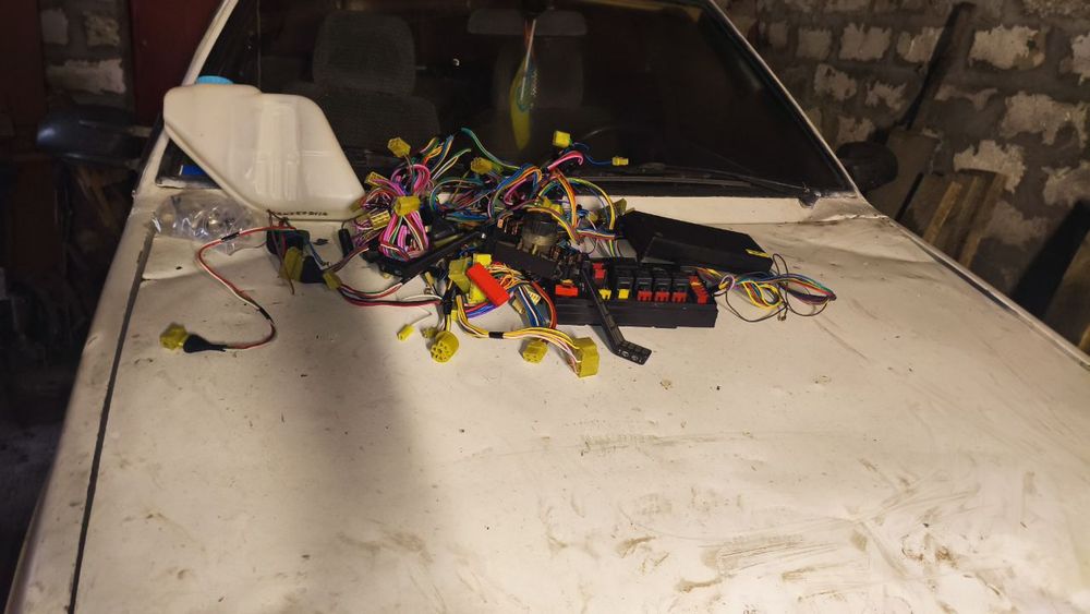 Продам ваз 2109 со всем новыми запчасти на разборку либо по ТП