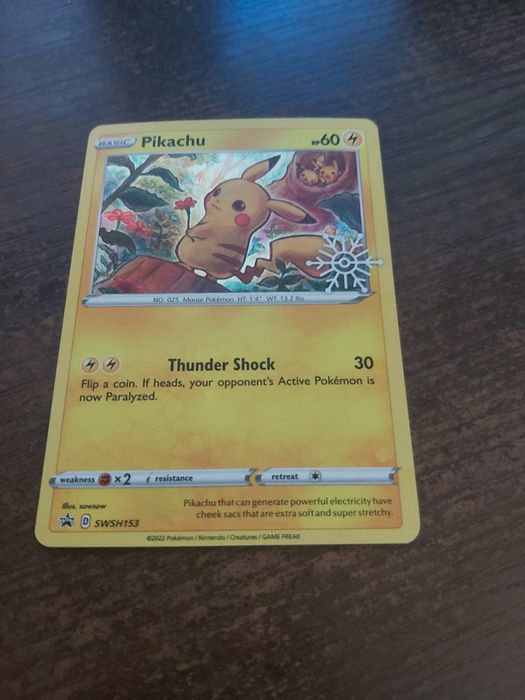 Pikachu SWSH153 Holo Black Star Promo Snowflake  (Kalendarz adwentowy)