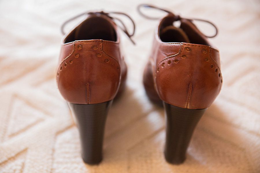 Botas 36 pequeno, salto alto camel