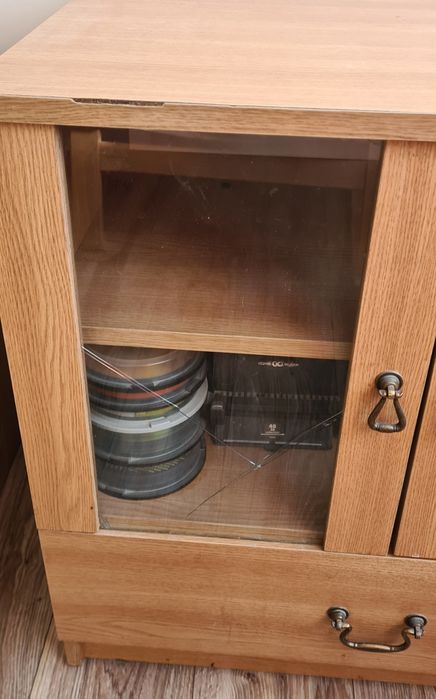 Stolik pod telewizor używany