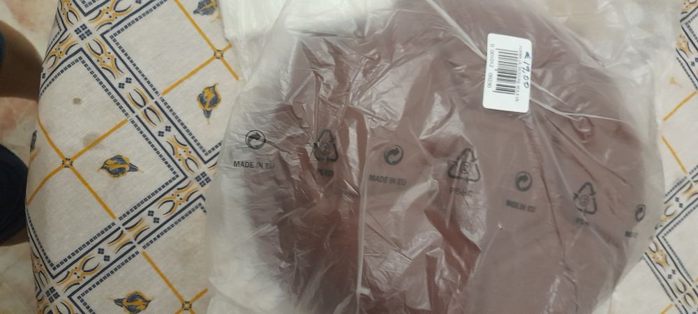 Forma de silicone Bola em Tupperware (Castanha)