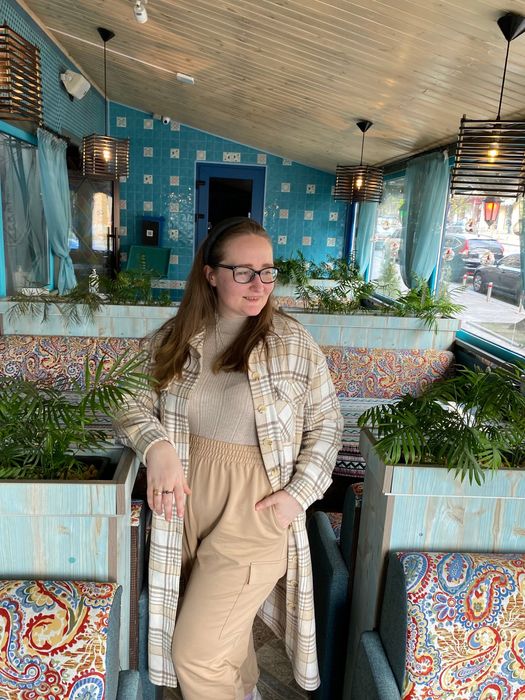 Стильное теплое пальто VOVK. В составе шерсть