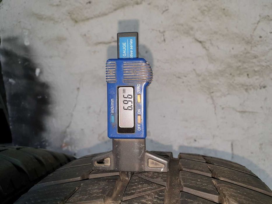 Dwie Opony zimowe 215/60R16 Falken EuroWinter HS449 6,8mm