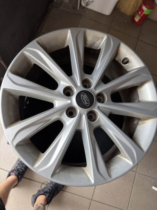 Felgi aluminiowe ford kuga 5x108 17” 4 szt
