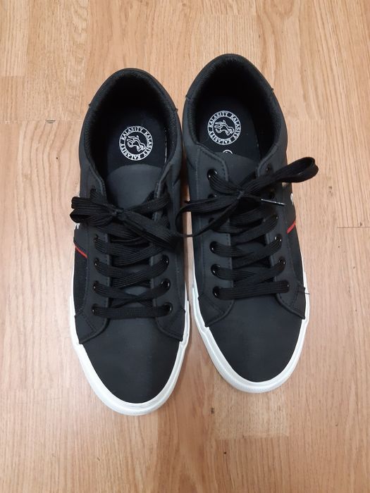 Ténis/sapatilhas novas