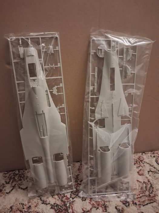 80163 Kitty Hawk, Su-27 Flanker-B