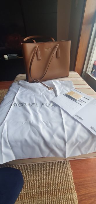 Vendo carteira Michael Kors