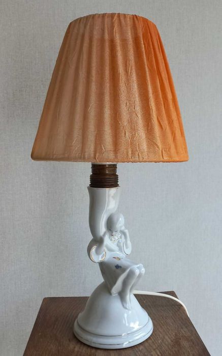 Lampka PRL, Ćmielów