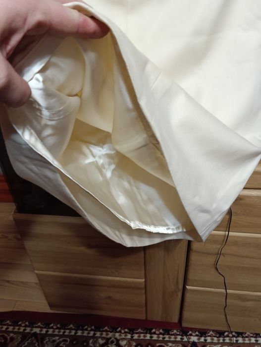 Okazja Garsonka 2 części ecru wełna 100 procent M 38