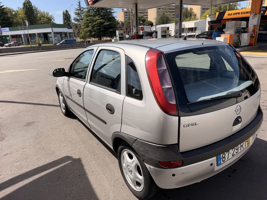 Opel Corsa 1.0 | 5 Portas | 174.567 km | Económico  Preço  negociável.