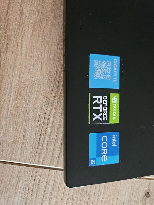 Laptop Gigabyte g5 ge 32gb,1tb ssd, i5-12500h, rtx 3050