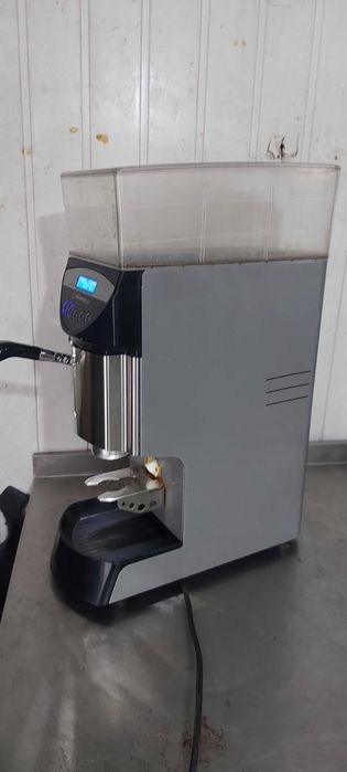 Кавомолка NUOVA SIMONELLI MYTHOS PLUS (Італія) кофемолка