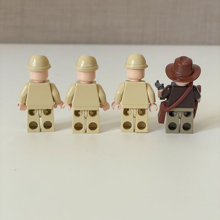 Lego 7622 Race for the Stolen Treasure Indiana Jones de 2008