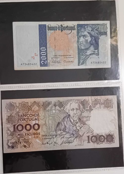 4 notas diferentes escudo