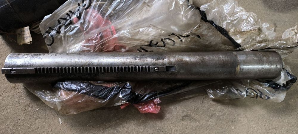 Шпиндель,пеноль,стойка сверлильного станка