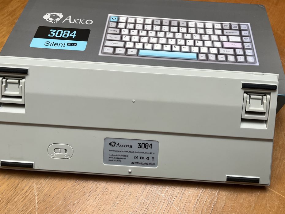 Teclado mecânico sem fios