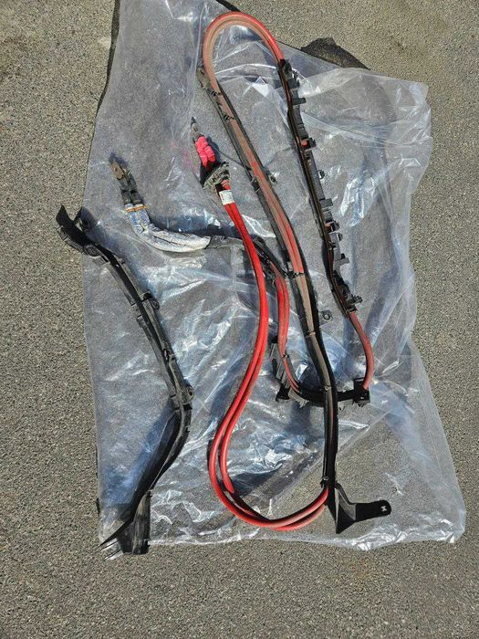 Силовой провод АКБ Bmw X7  ( 61128798402 )