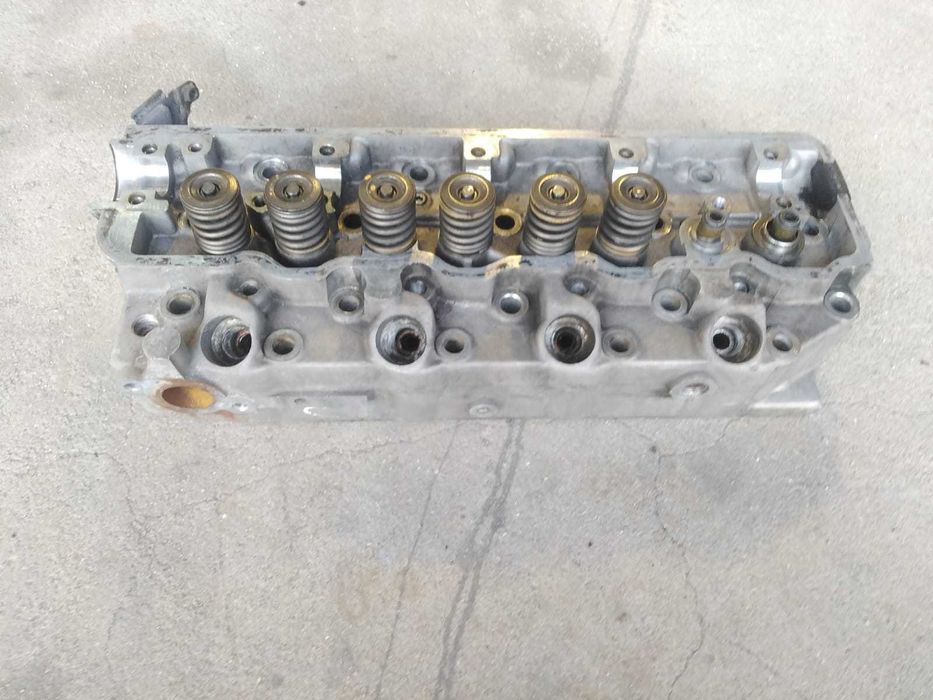 Cabeça do Motor Kia Carens II 2.0 Crdi de 2002 8 Válvulas
