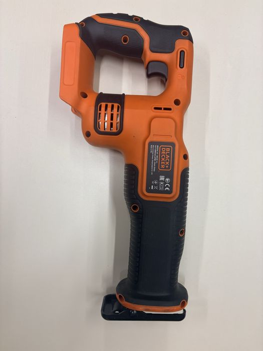Wkrętarka i piła szablasta - zestaw Black&Decker