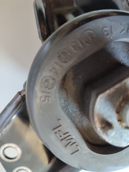 Подушка двигуна права Hyundai Tucson ix35 2014 2.0 crdi разборка хюнда