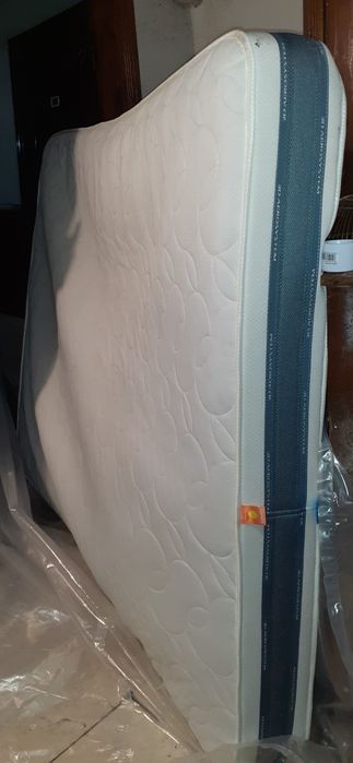 Продам матрас 160х200 см