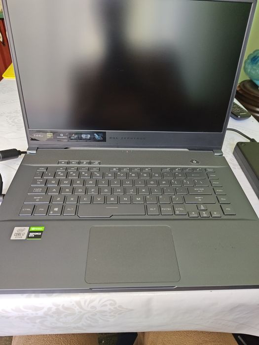 asus rog zephurus m15