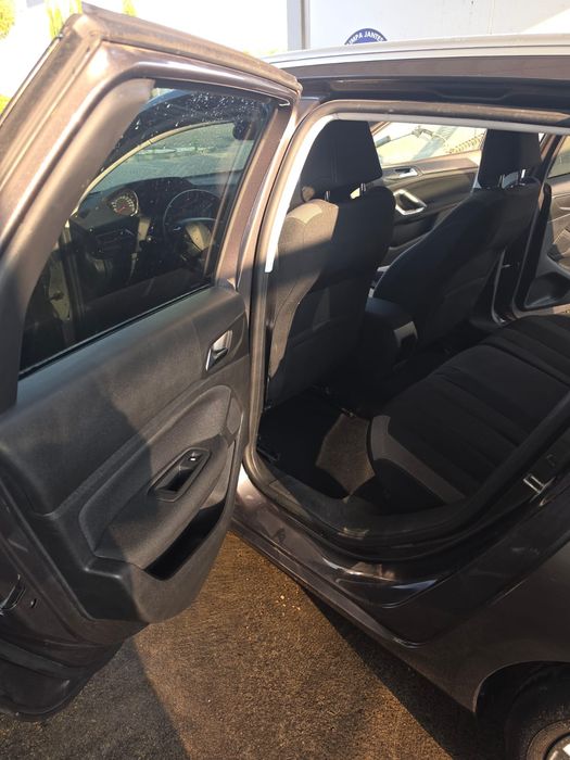 Vende-se Peugeot 308 SW 1.2 PureTech a gasolina (ano 2016)