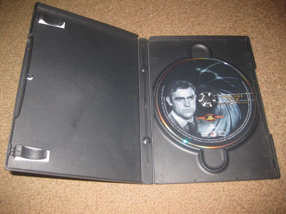 DVD "Só Se Vive Duas Vezes" com Sean Connery