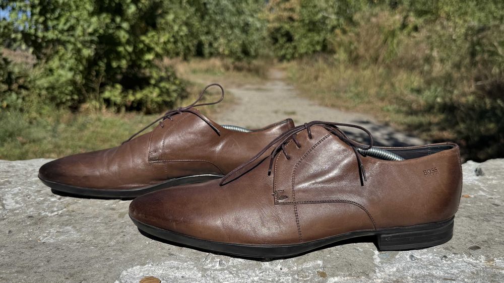 Стильні, шкіряні, чоловічі туфлі Hugo Boss