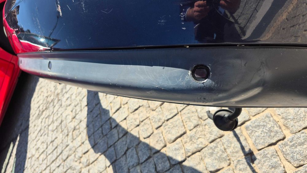 Para-Choques Traseiro Audi A4 B5 8D Sedan Facelift Com Lip e Sensores Originais