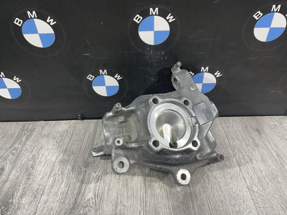 Цапфа передня права BMW E39 M51 Код:1681