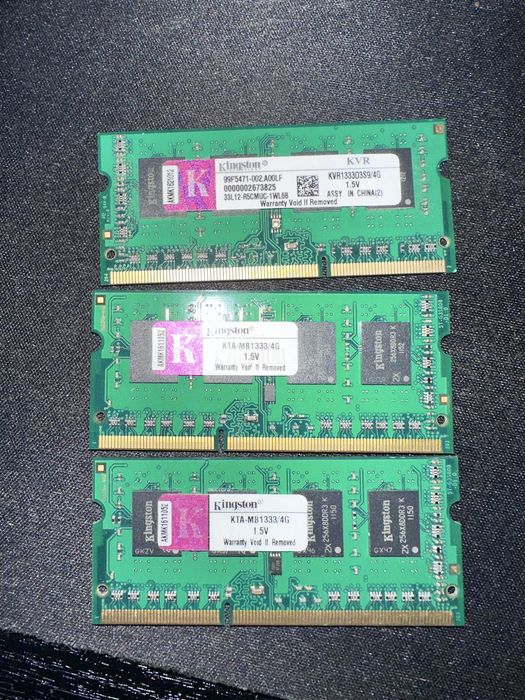 Оперативная память Kingston DDR3 4GB три плашки