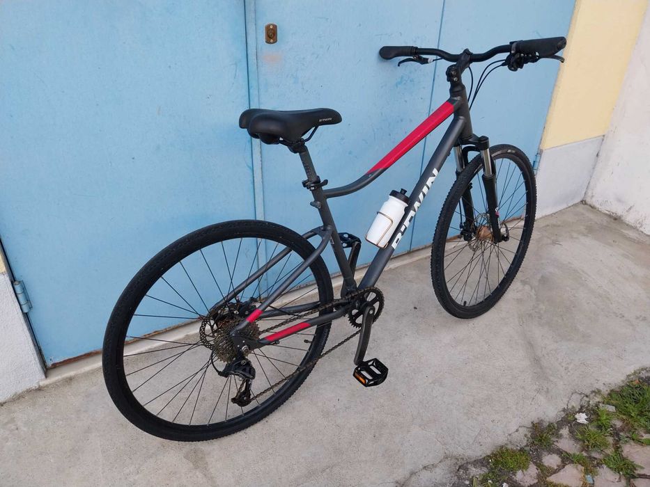 B-Twin 500 roda 700 travões de disco , pouco uso