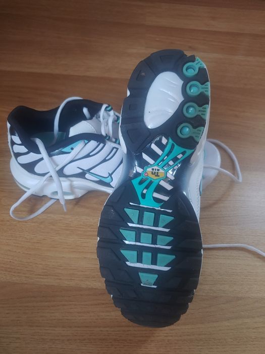 Кроссівки  найк ))