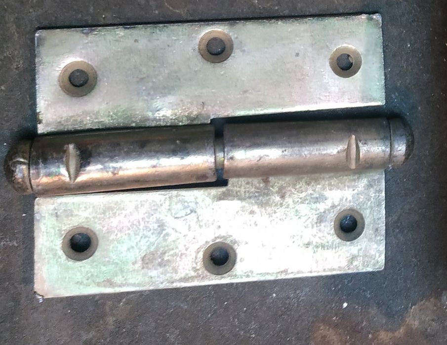 Продам ручки дверные (мощные) петли гаражные