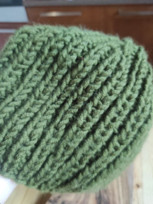 Czapka wełniana damska