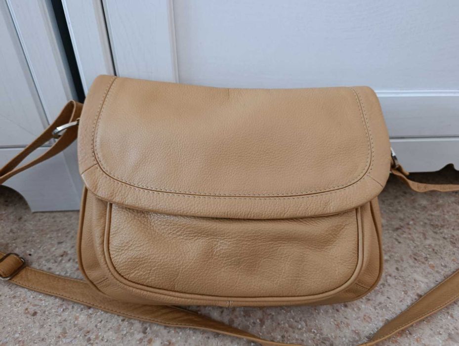 Кожанная сумка через плечо