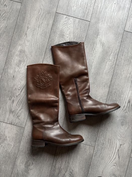 Чоботи жіночі шкіряні, коричневого кольору, виробництво Італія