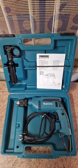 Makita Berbequim com Percussão HP1641 680W