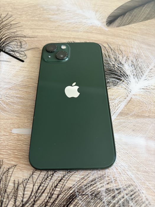 Продам iphone 13