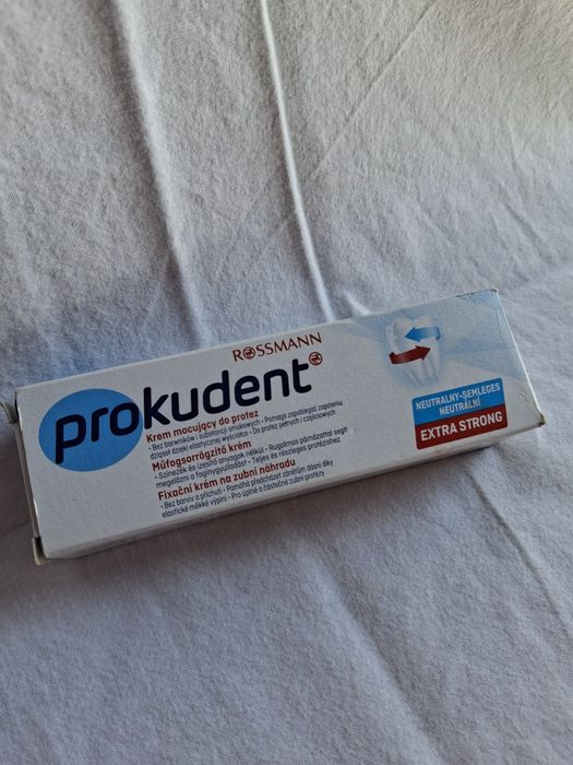 Krem mocujący do protez