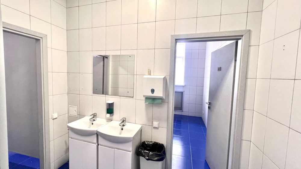 Продаж БЦ у центрі / 5300 м² з паркінгом, ціна нижча ринку