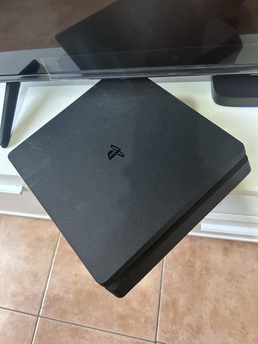 PlayStation 4 Slim