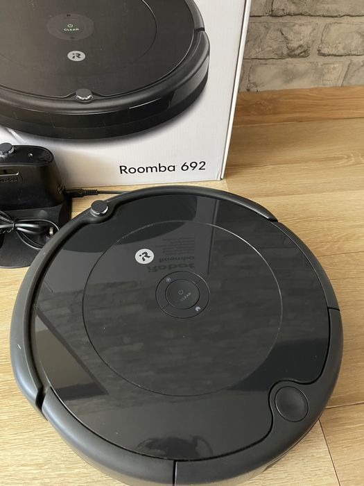 iRobot roomba 692