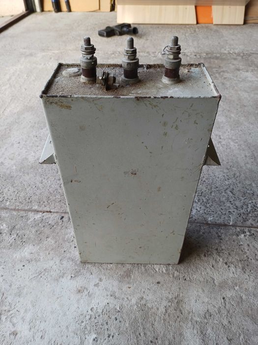 Силовий конденсатор 380 вольт